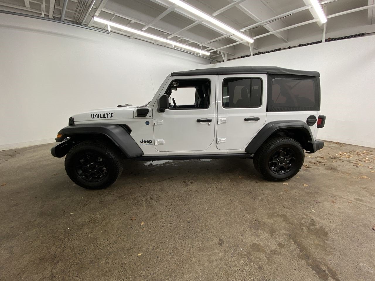 2023 Jeep Wrangler 4xe BASE