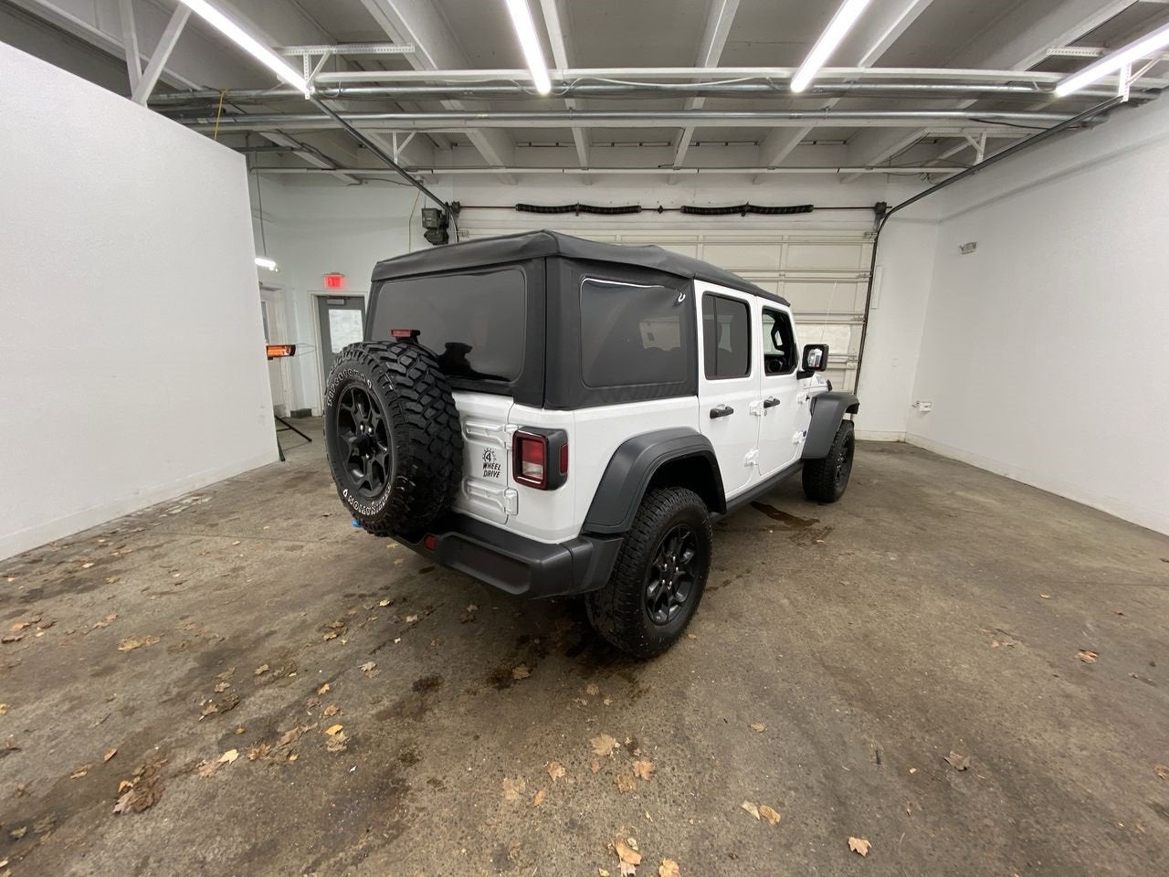 2023 Jeep Wrangler 4xe BASE