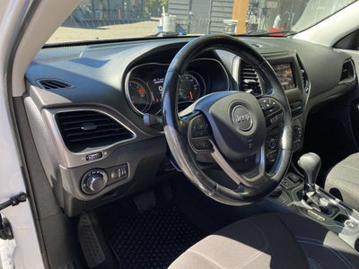 2020 Jeep Cherokee Latitude