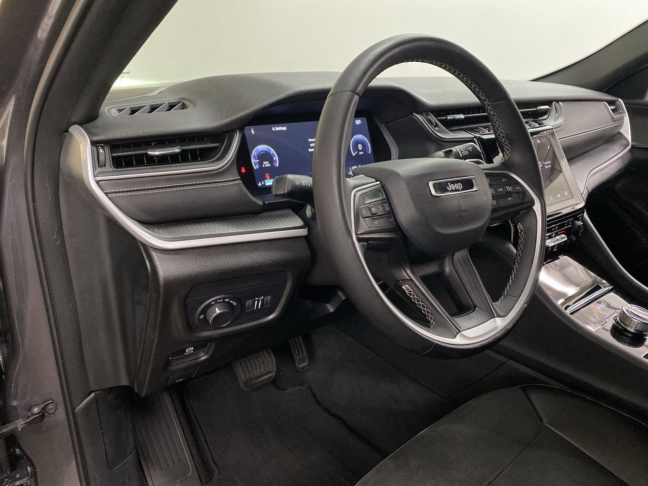 2023 Jeep Grand Cherokee L Altitude