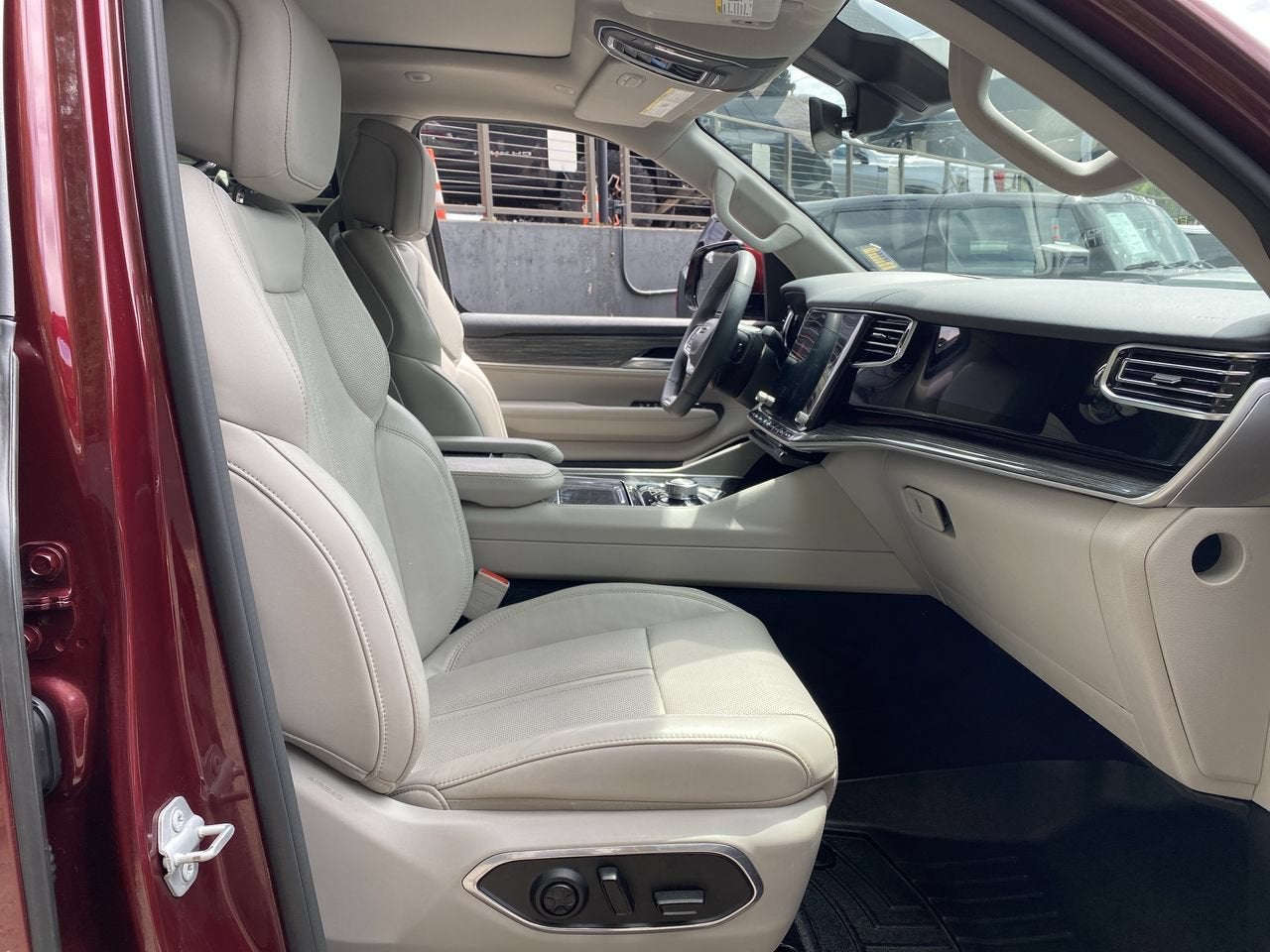 2022 Jeep Wagoneer Series III