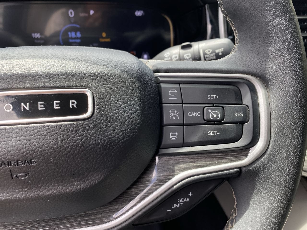 2022 Jeep Wagoneer Series III