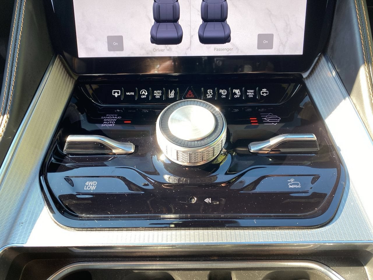 2023 Jeep Grand Wagoneer Series III