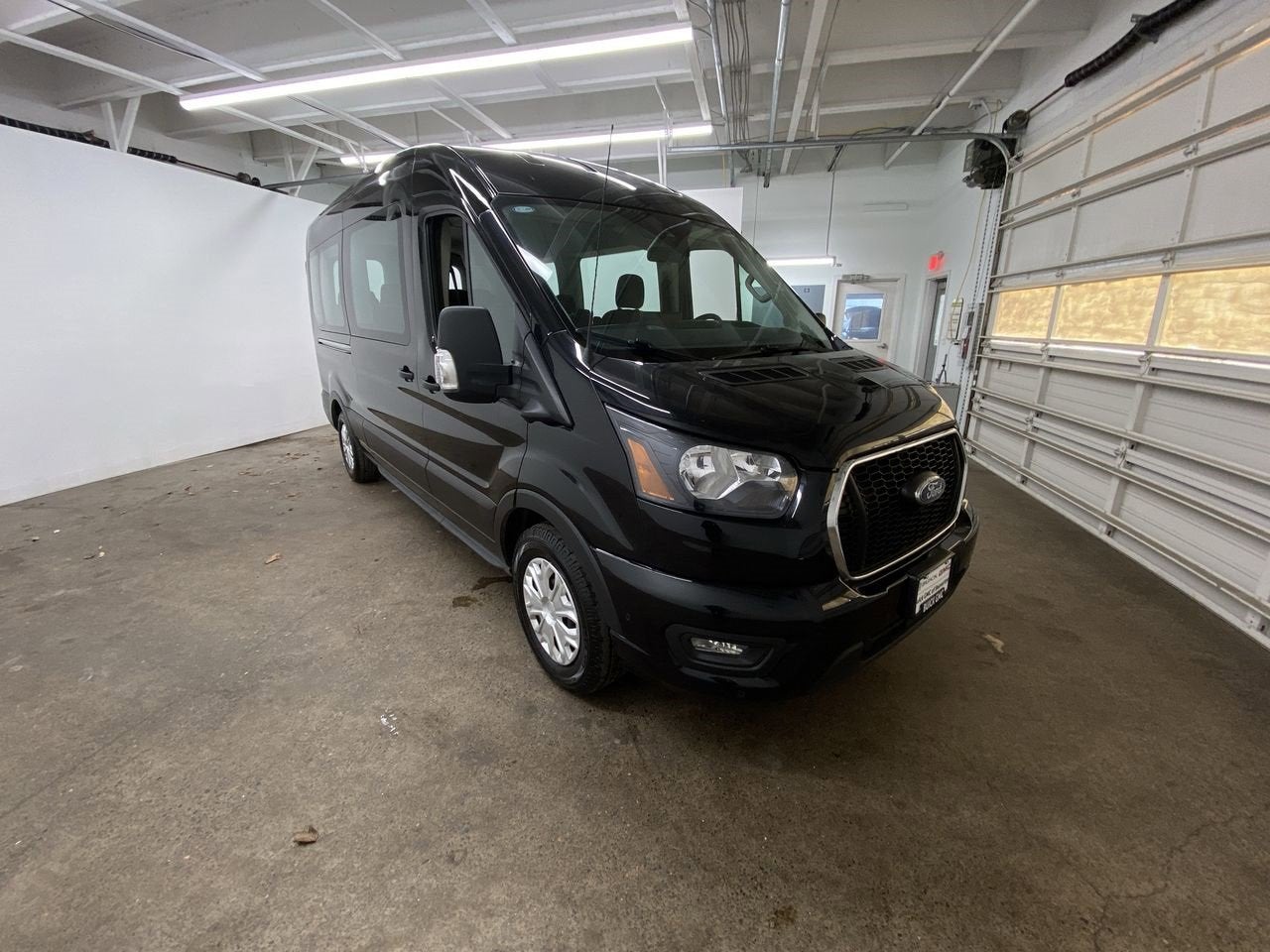 2023 Ford Transit Passenger Wagon XL