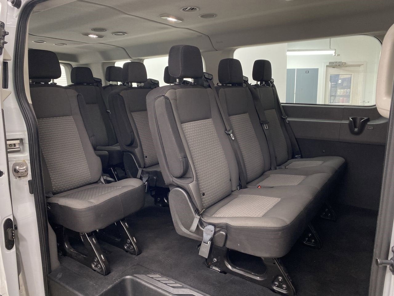 2022 Ford Transit Passenger Wagon XL