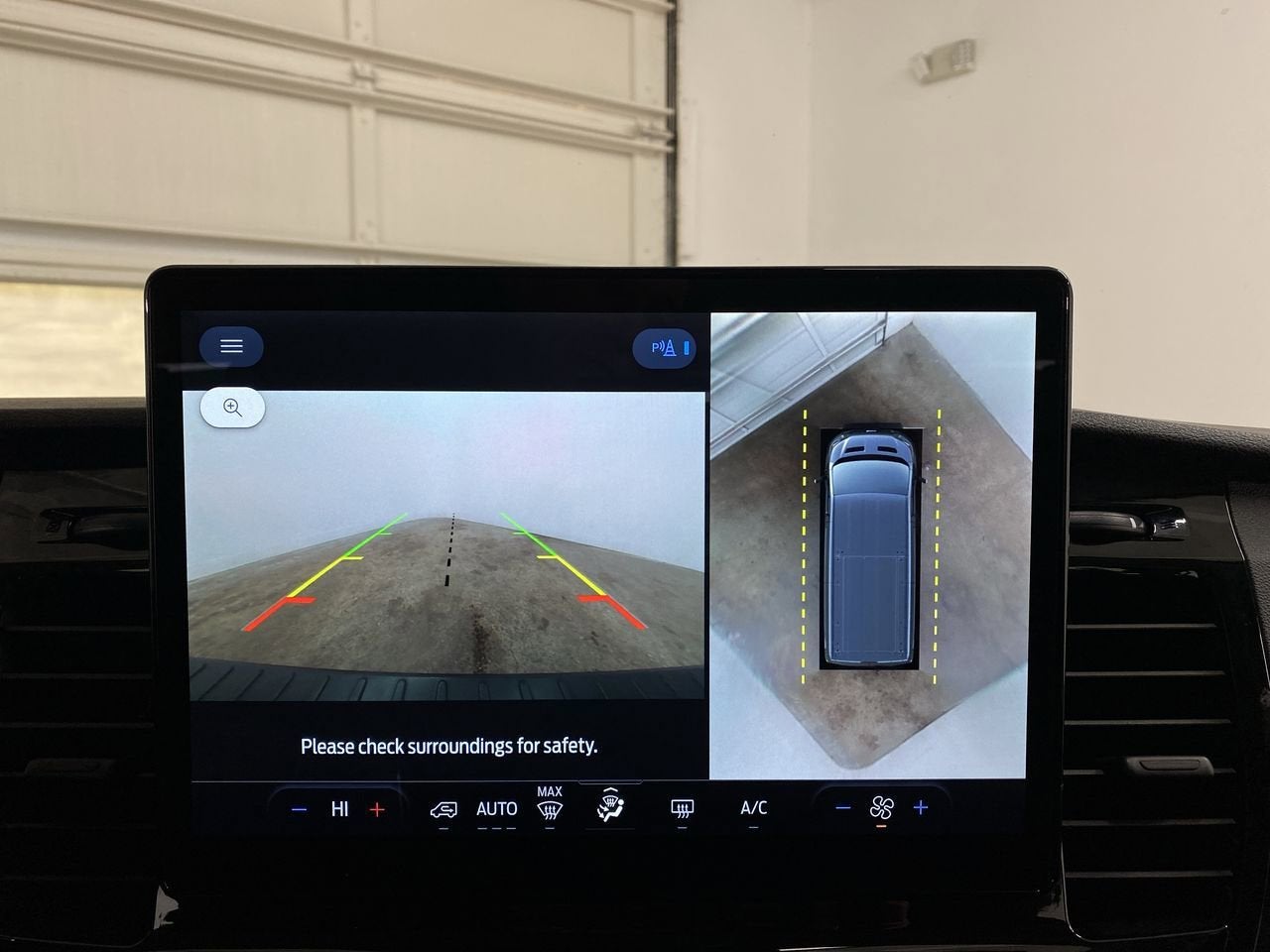 2023 Ford Transit Passenger Wagon XL