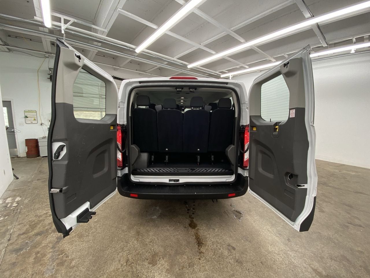 2023 Ford Transit Passenger Wagon XL