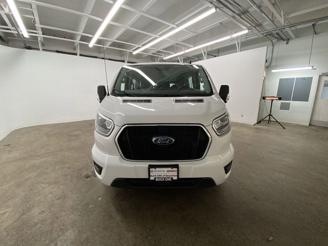 2023 Ford Transit Passenger Wagon XL