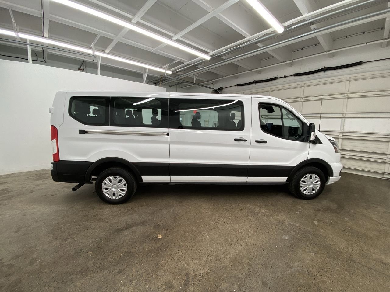 2023 Ford Transit Passenger Wagon XL