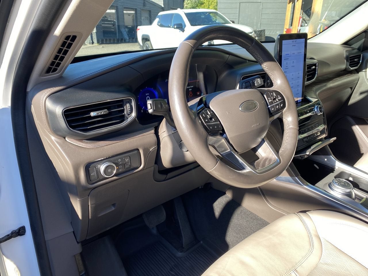 2022 Ford Explorer Platinum