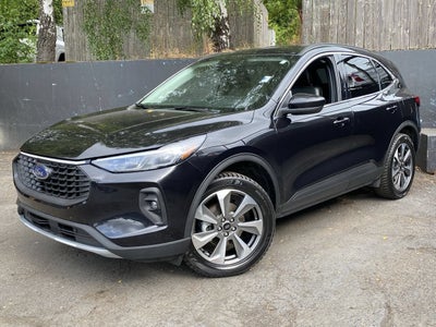 2025 Ford Escape Platinum