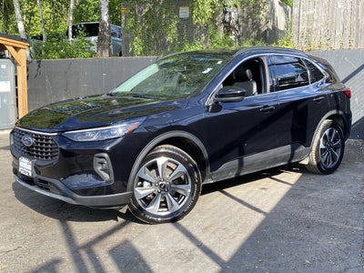 2025 Ford Escape Platinum