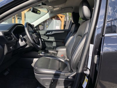 2025 Ford Escape Platinum