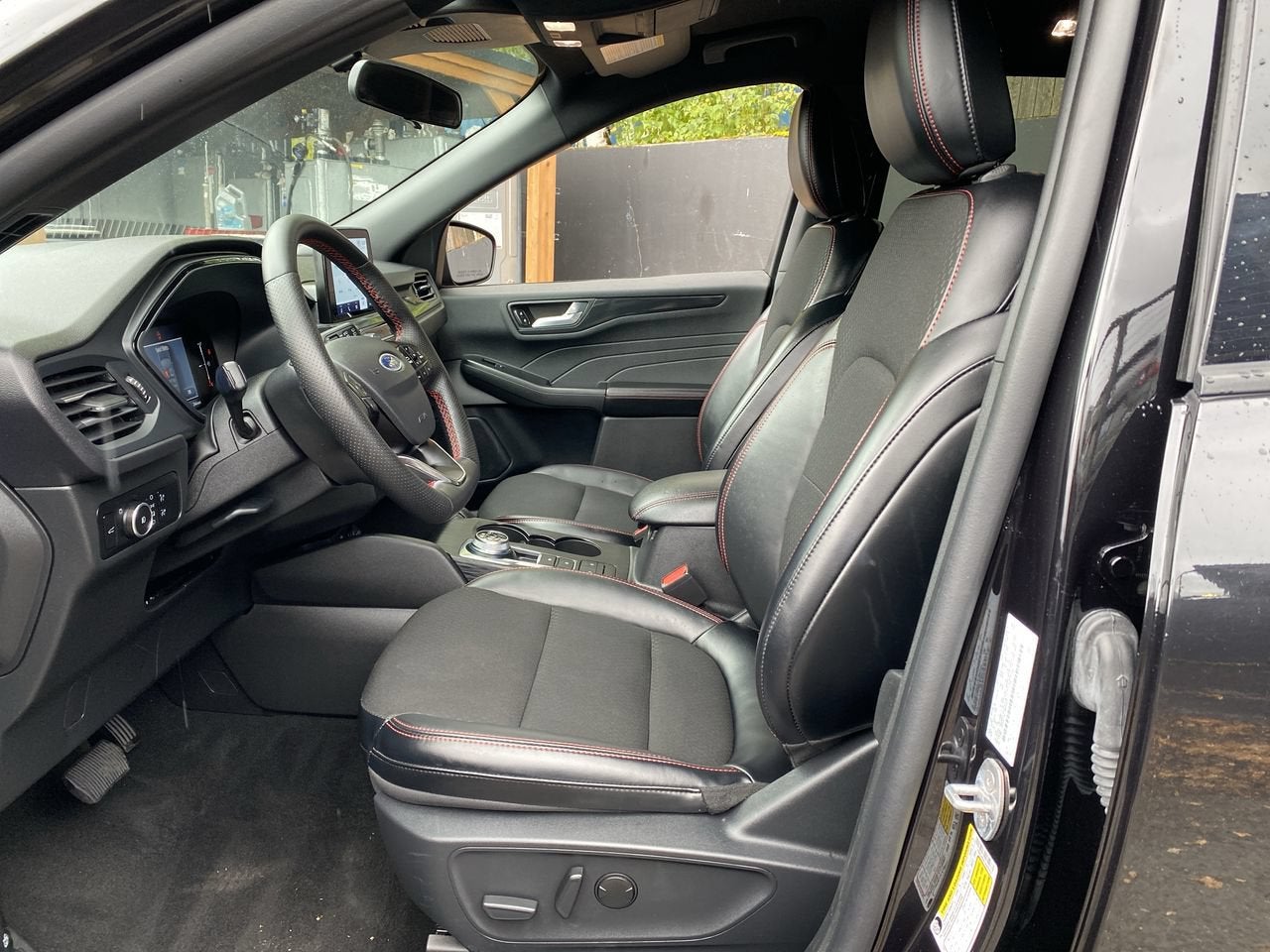 2025 Ford Escape ST-Line Select