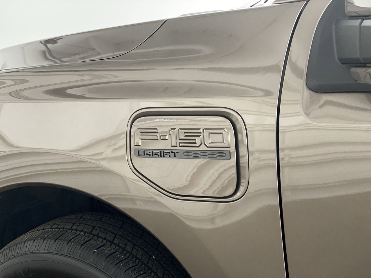 2023 Ford F-150 Lightning Pro