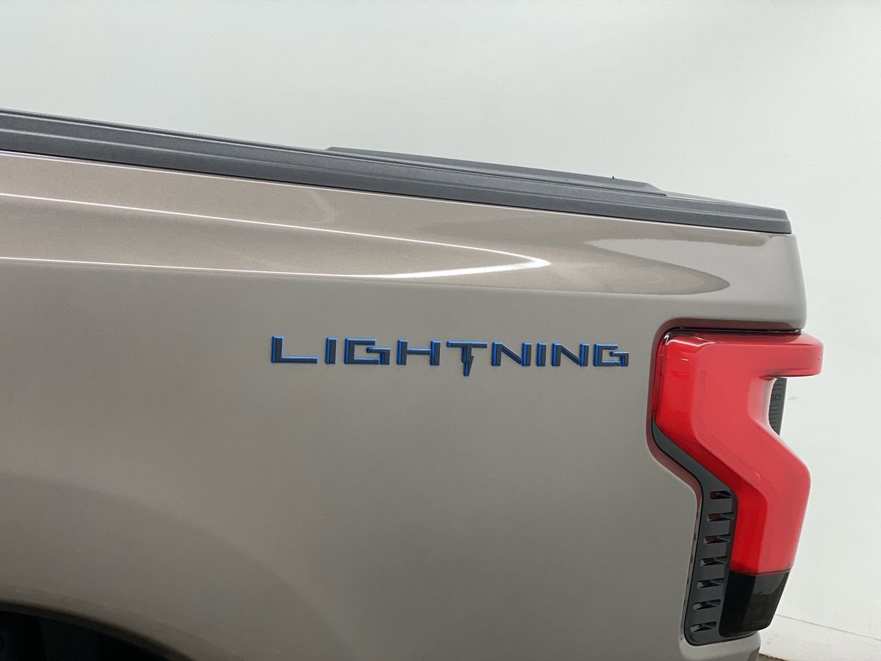 2023 Ford F-150 Lightning Pro