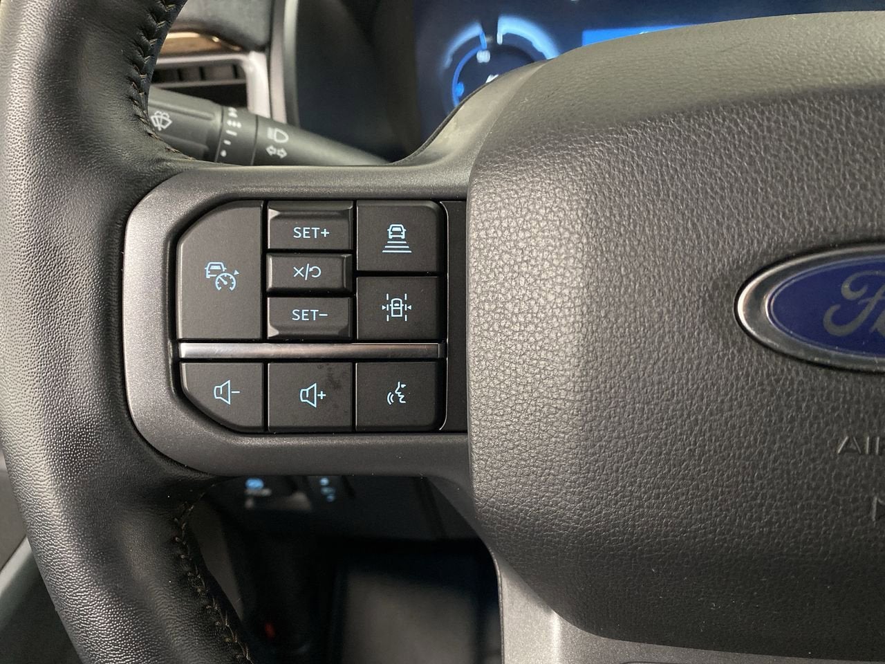 2023 Ford F-150 Lightning Pro