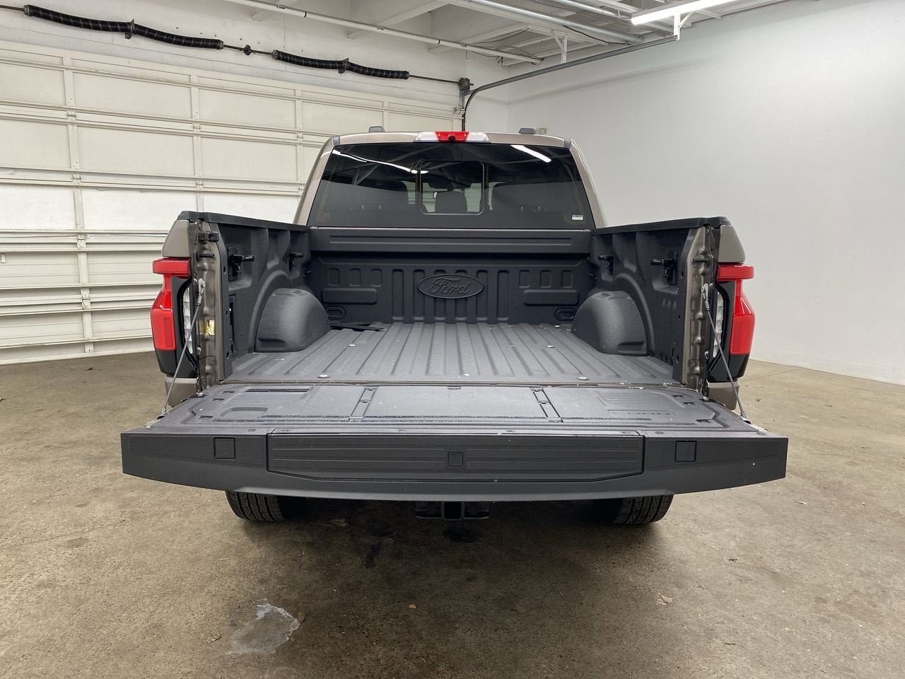 2023 Ford F-150 Lightning Pro