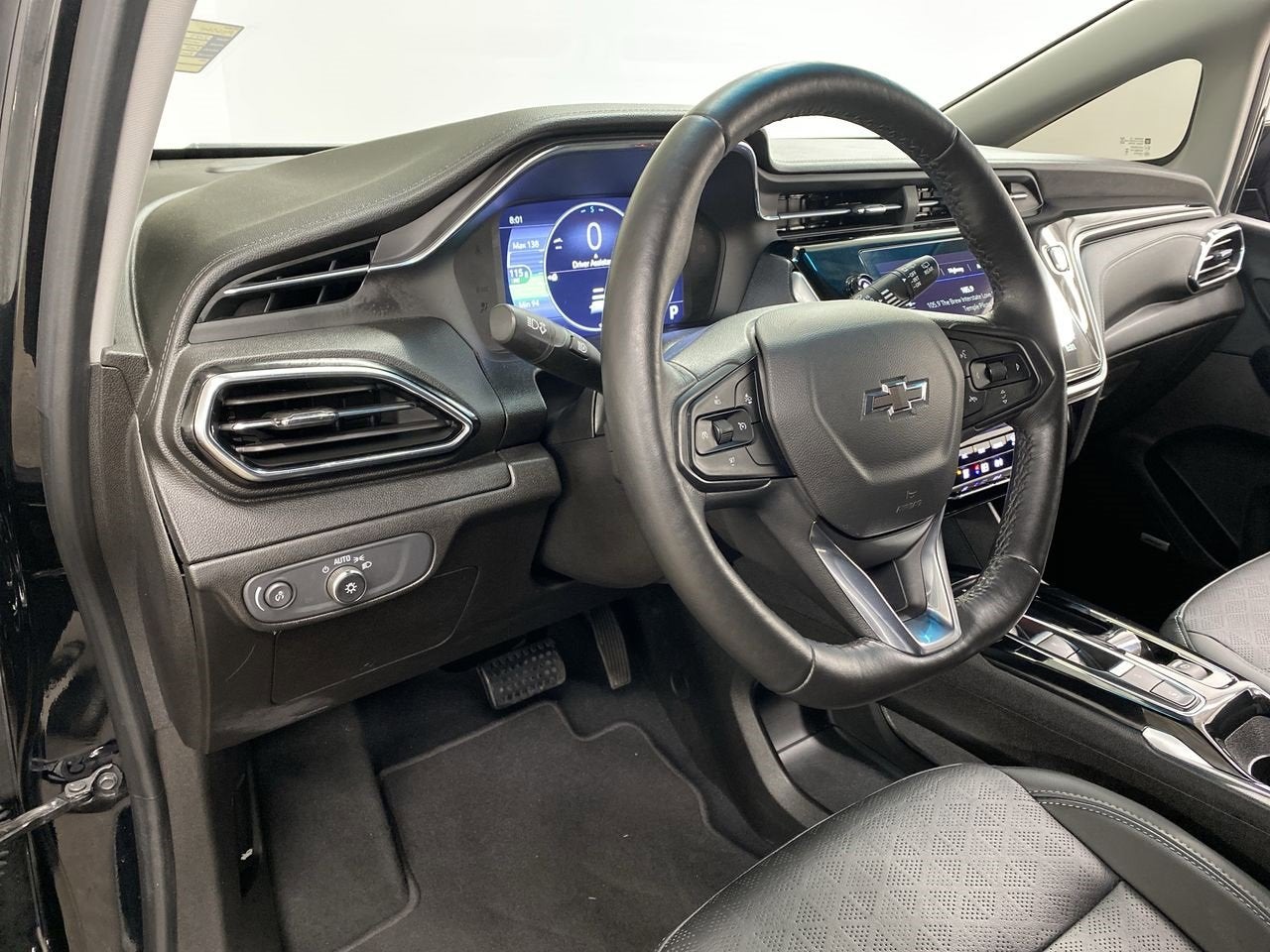 Used 2023 Chevrolet Bolt EV 2LT with VIN 1G1FX6S02P4165601 for sale in Portland, OR