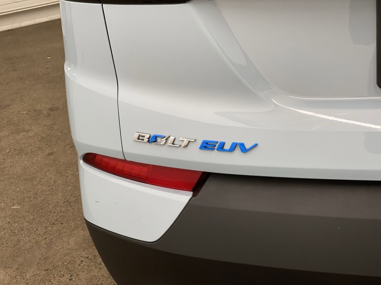 2023 Chevrolet Bolt EUV LT