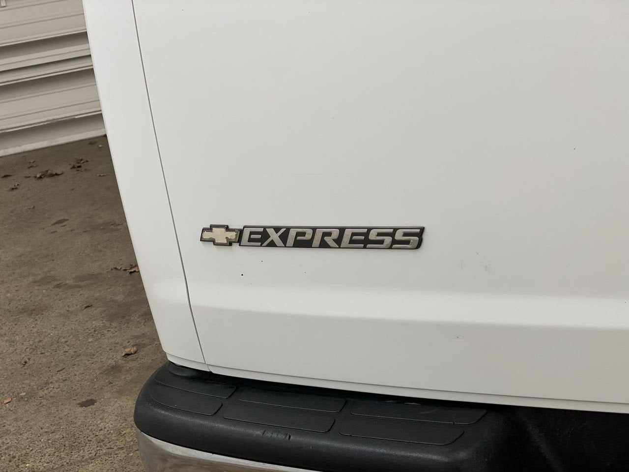2017 Chevrolet Express Passenger 2500 LT
