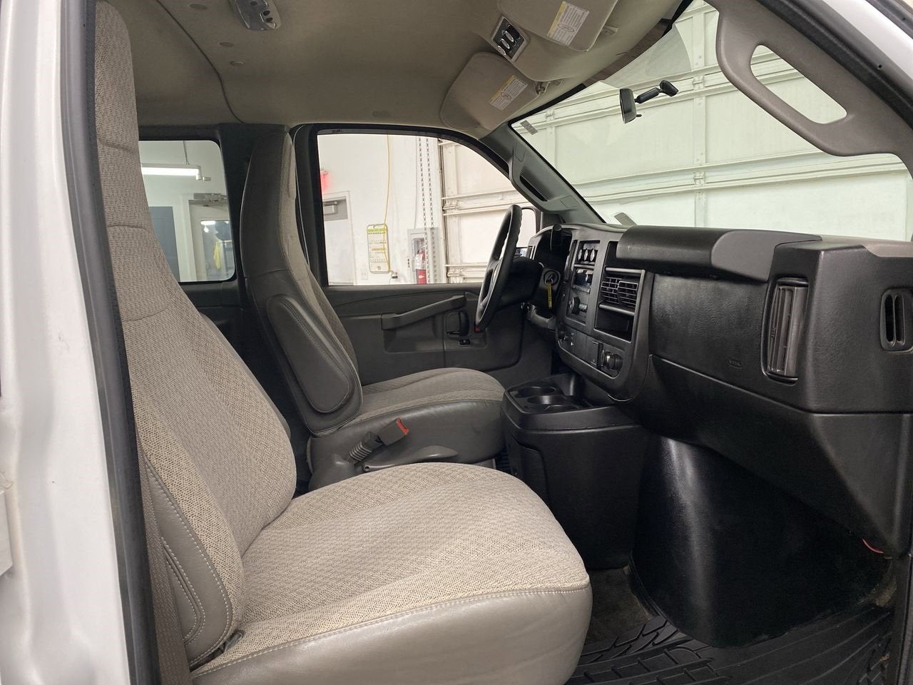 2017 Chevrolet Express Passenger 2500 LT