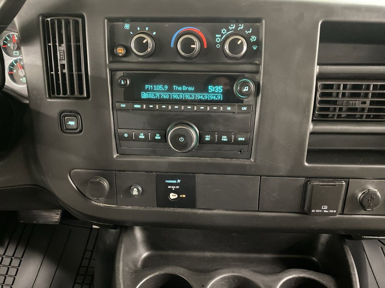 2017 Chevrolet Express Passenger 2500 LT