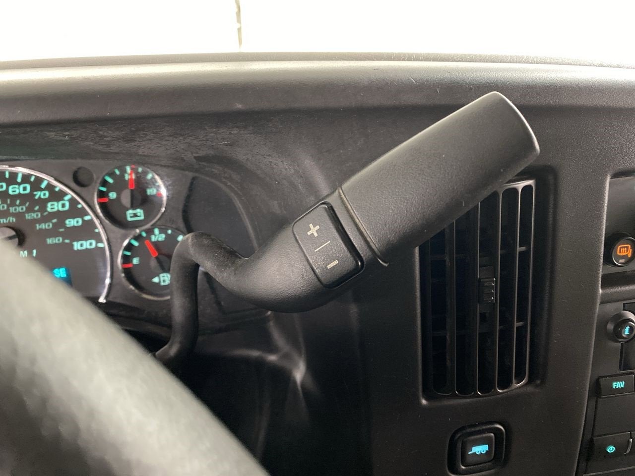 2017 Chevrolet Express Passenger 2500 LT