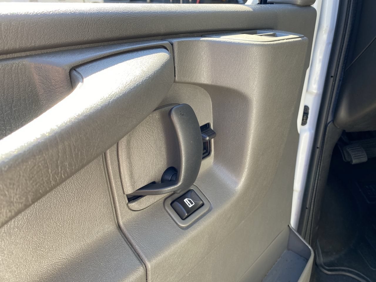 2015 Chevrolet Express Passenger 3500 LT