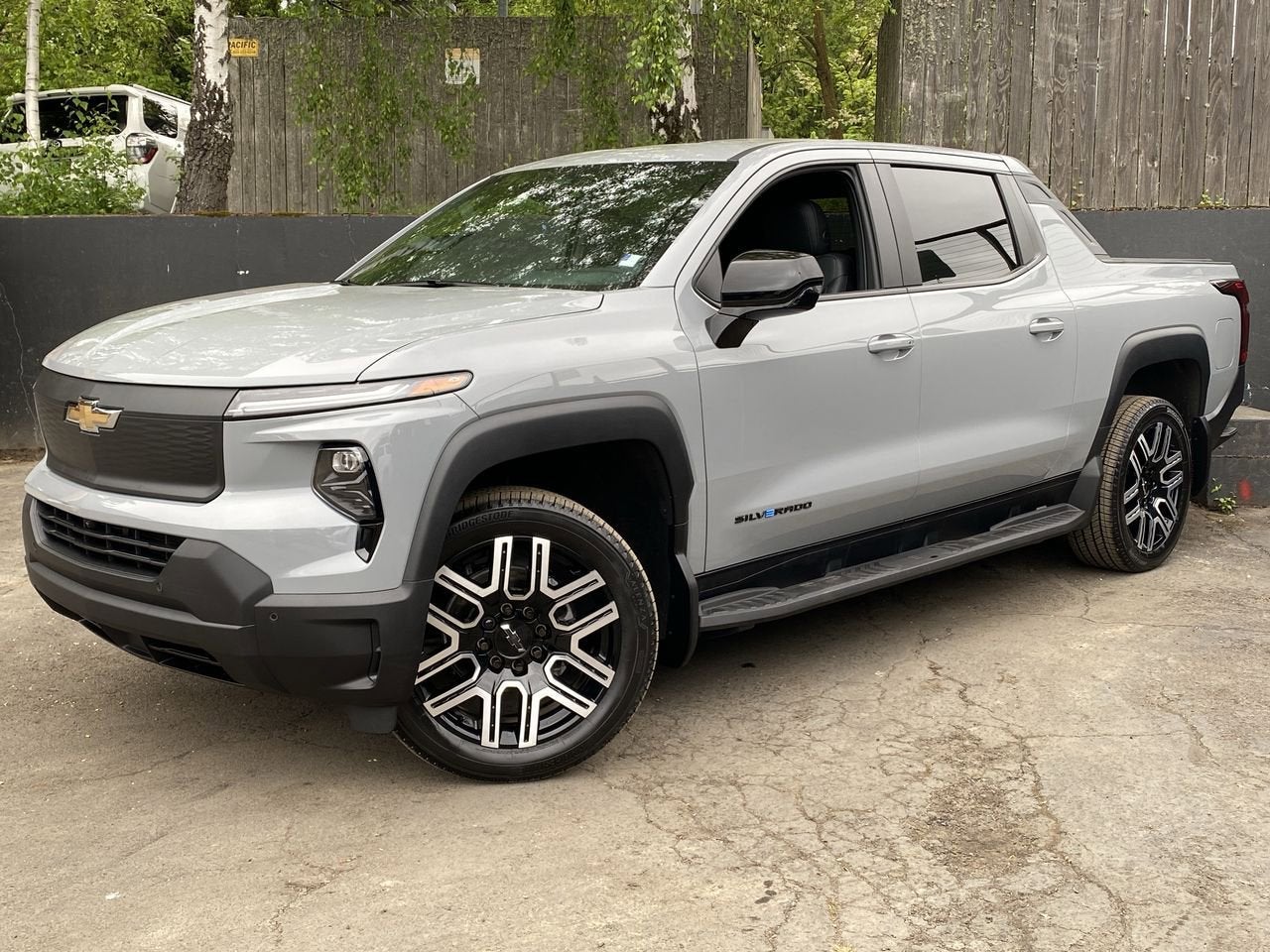 2026 Chevrolet Silverado EV Work Truck Max Range's photo