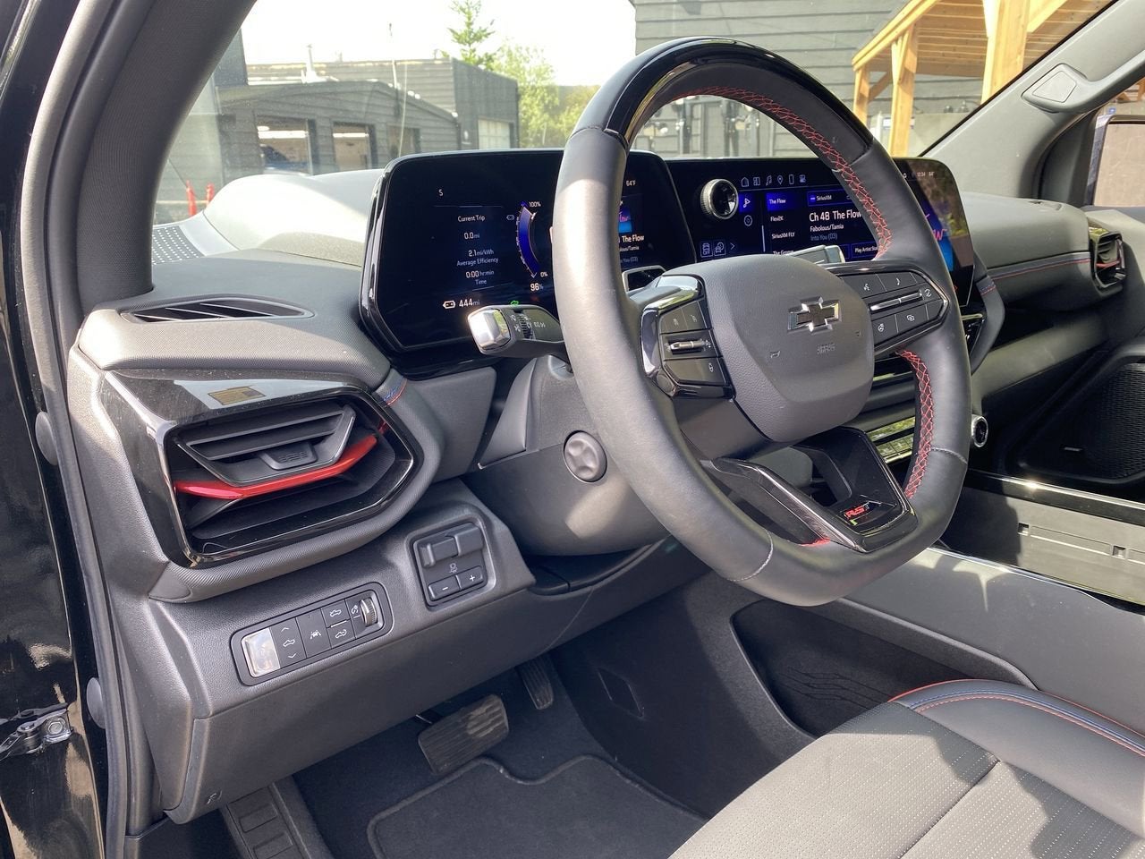 Used 2025 Chevrolet Silverado EV RST with VIN 1GC402EL1SU405182 for sale in Portland, OR