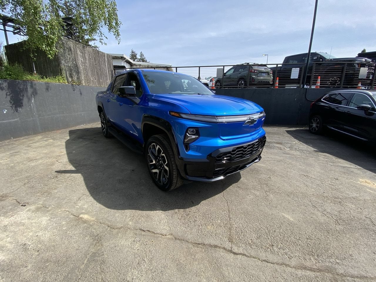 2025 Chevrolet Silverado EV RST - Max Range