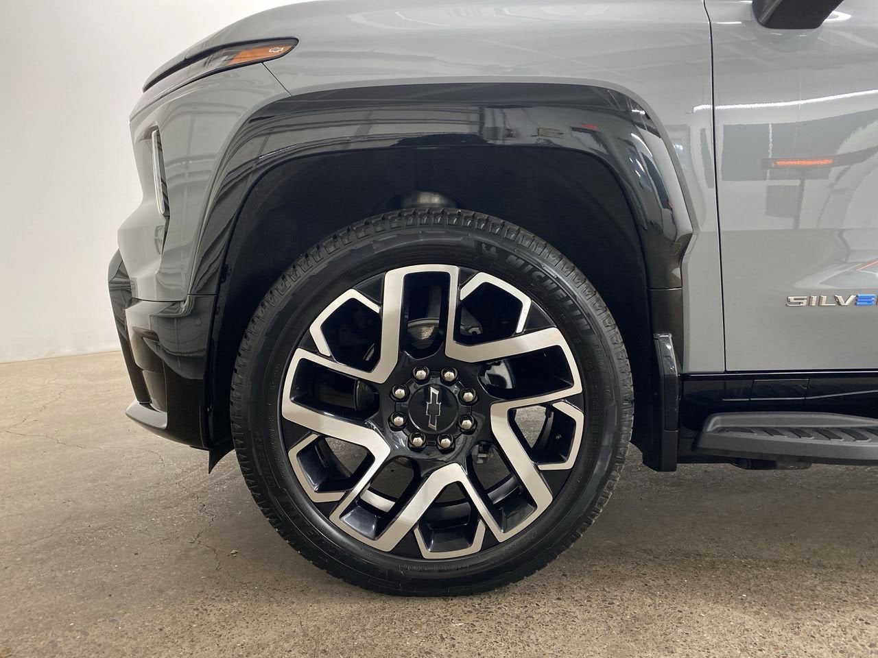 2025 Chevrolet Silverado EV RST - Max Range