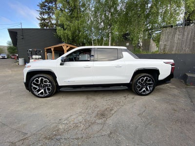 2025 Chevrolet Silverado EV RST - Max Range