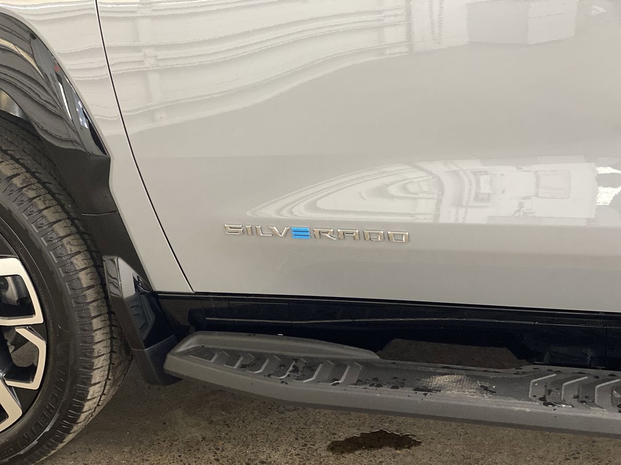 2025 Chevrolet Silverado EV RST - Max Range