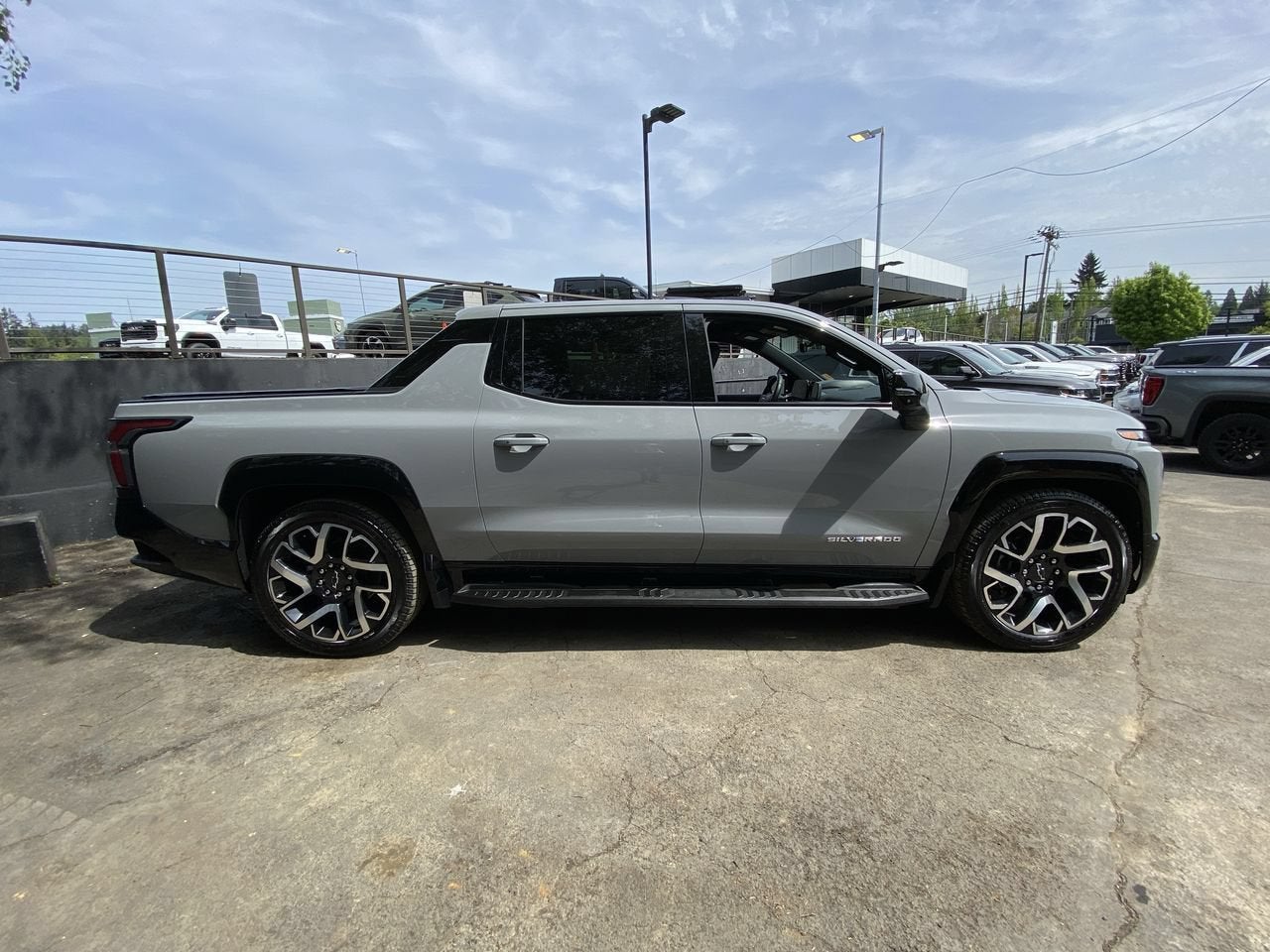 2025 Chevrolet Silverado EV RST - Max Range