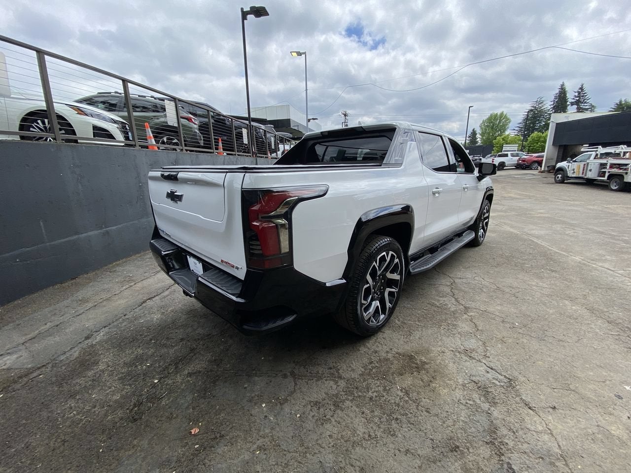 2025 Chevrolet Silverado EV RST - Max Range