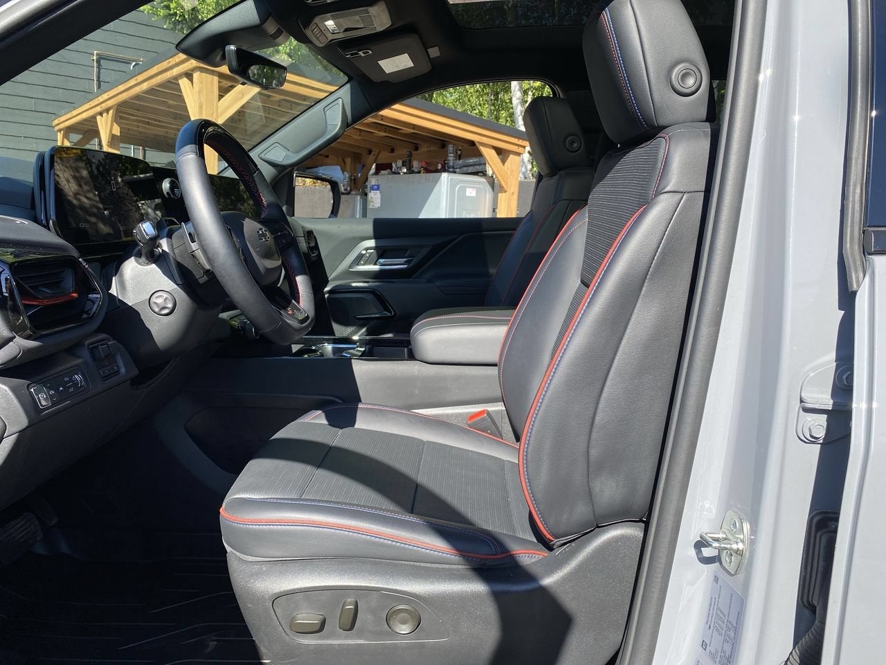 2025 Chevrolet Silverado EV RST - Max Range