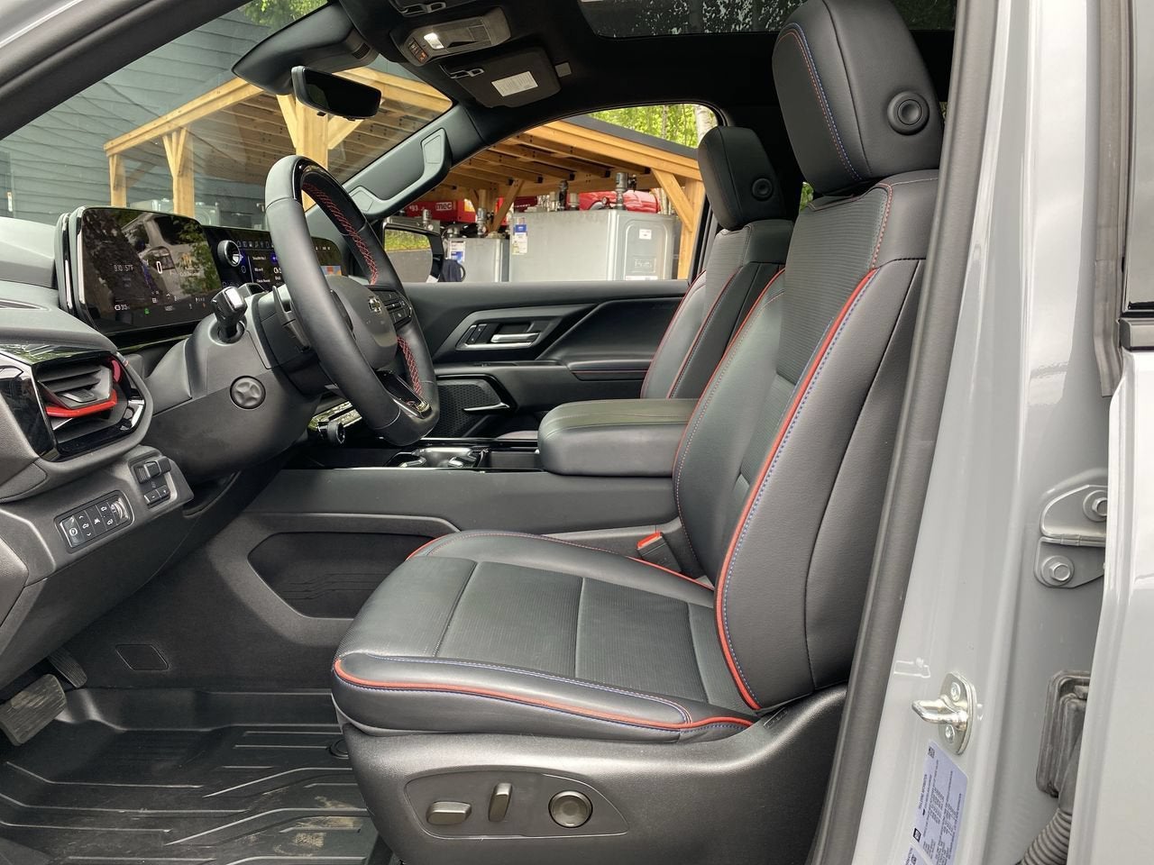 2025 Chevrolet Silverado EV RST - Max Range