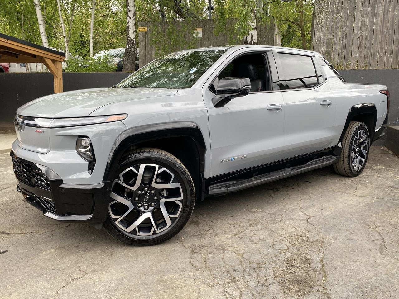 2025 Chevrolet Silverado EV RST - Max Range