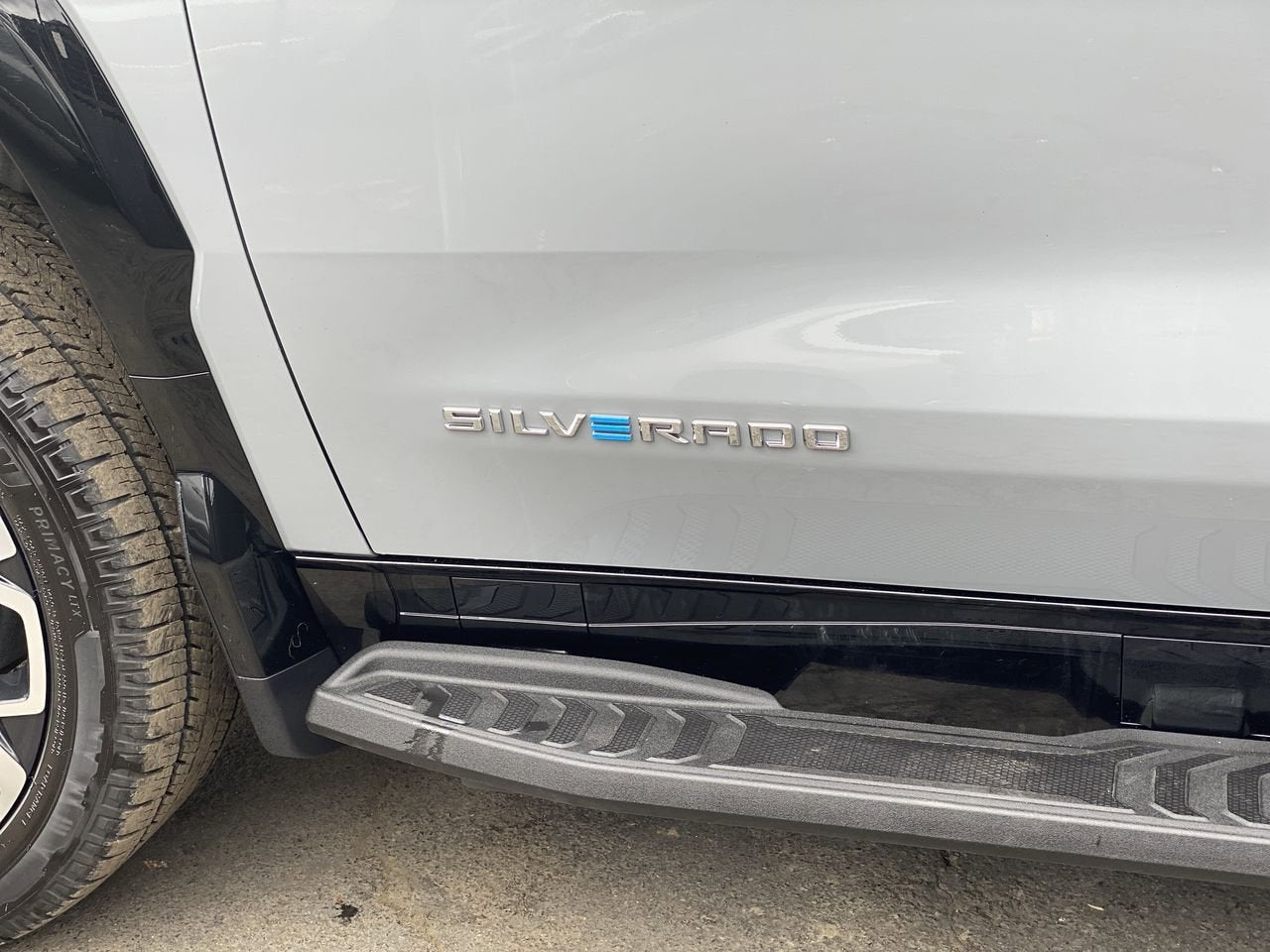 2025 Chevrolet Silverado EV RST - Max Range