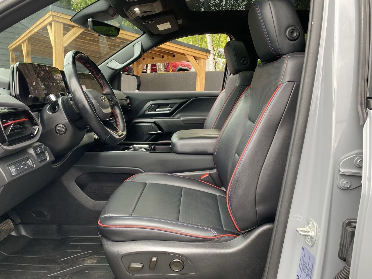 2025 Chevrolet Silverado EV RST - Max Range