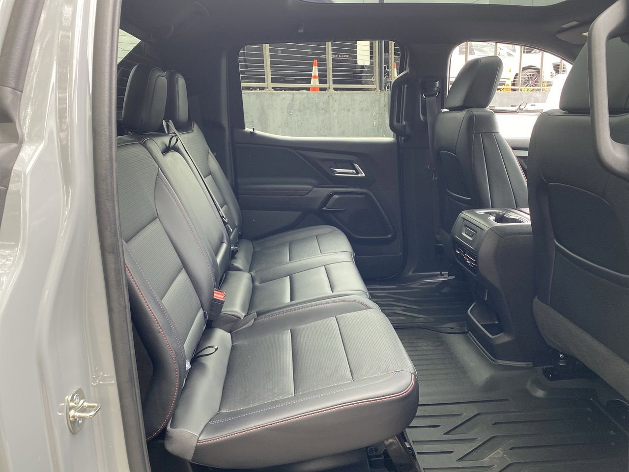 2025 Chevrolet Silverado EV RST - Max Range