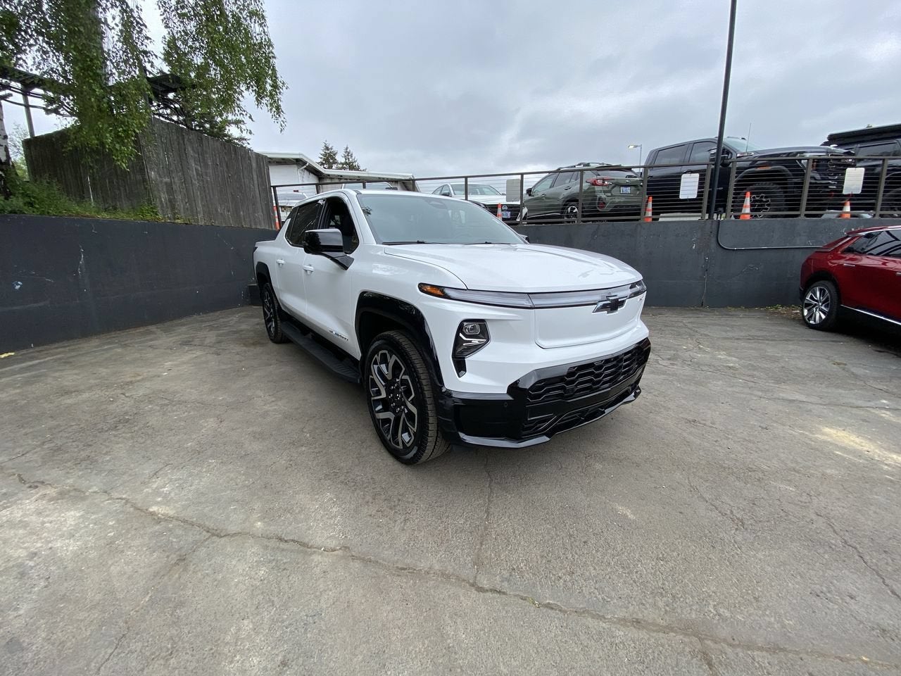 2025 Chevrolet Silverado EV RST - Max Range