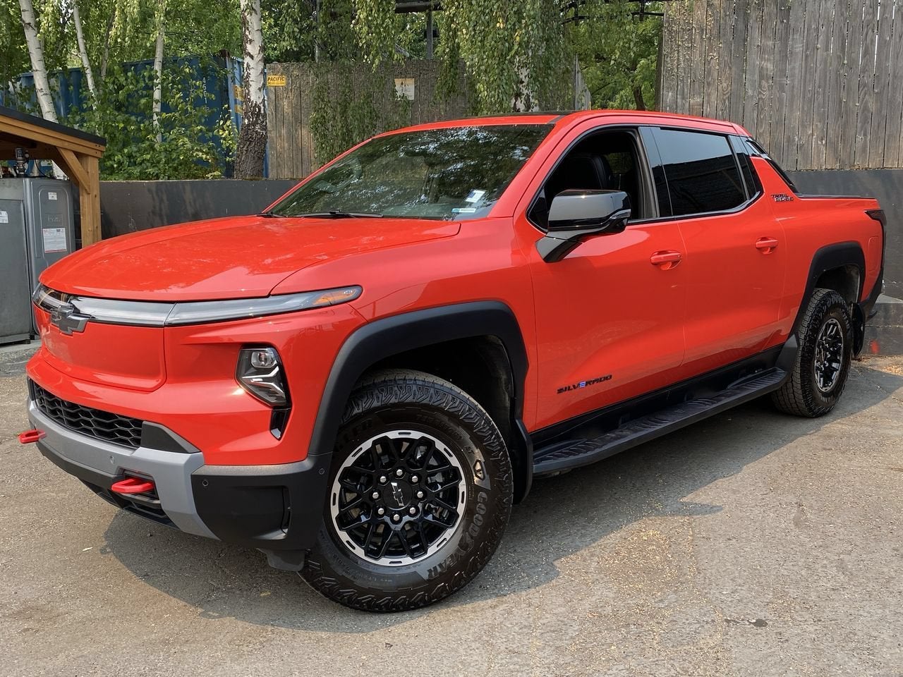 2026 Chevrolet Silverado EV Trail Boss - Max Range