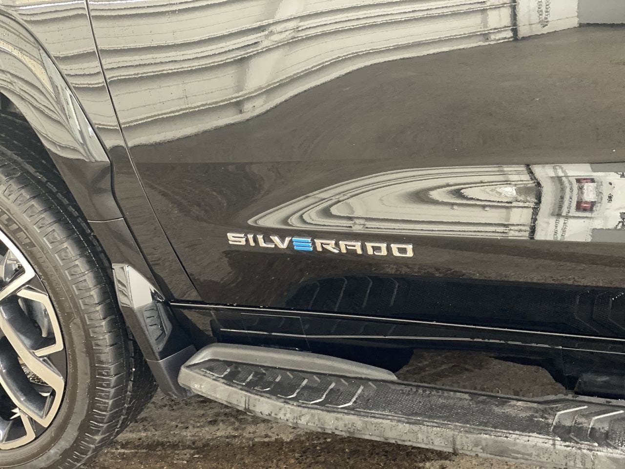 2024 Chevrolet Silverado EV RST