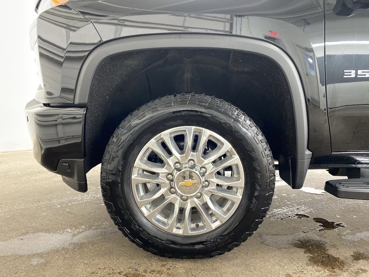 2023 Chevrolet Silverado 3500 HD High Country