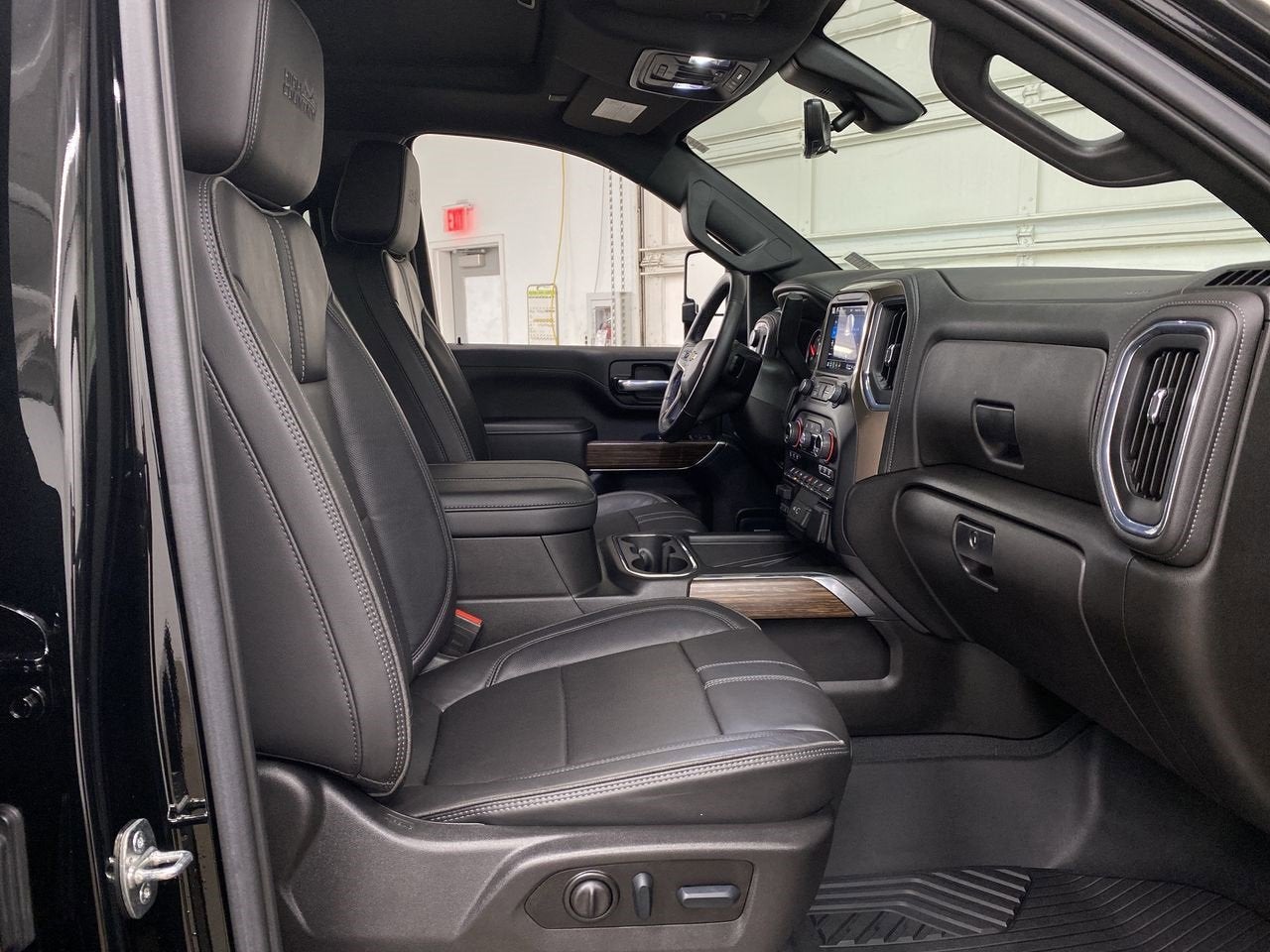 2023 Chevrolet Silverado 3500 HD High Country