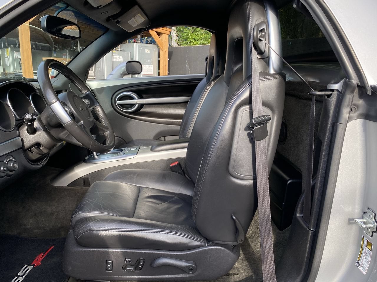 2004 Chevrolet SSR LS
