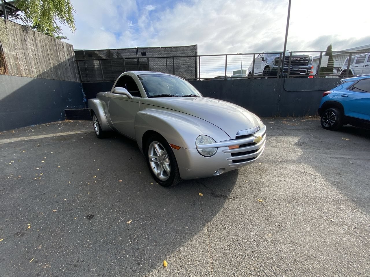 2004 Chevrolet SSR LS